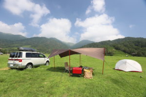 関西のふもとっぱら！？開放感抜群のフリーサイト。マキノ高原キャンプ場