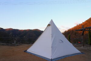 山の高台にある見晴らしのいいサイト。キャンプ＆コテージ ポパイテン