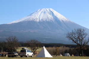 キャンパーの聖地!!ふもとっぱら