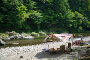 デイキャンプができる川原の遊び場♪ 南日裏家族旅行村